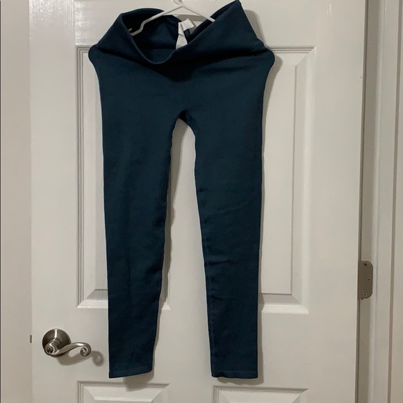 NWT Fabletics High-waisted Leggings - Picture 4 of 4